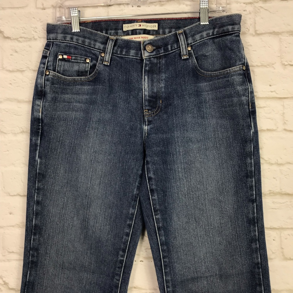 Tommy Hilfiger Low Rise Boot Medium Wash Jeans 8R - Picture 2 of 6